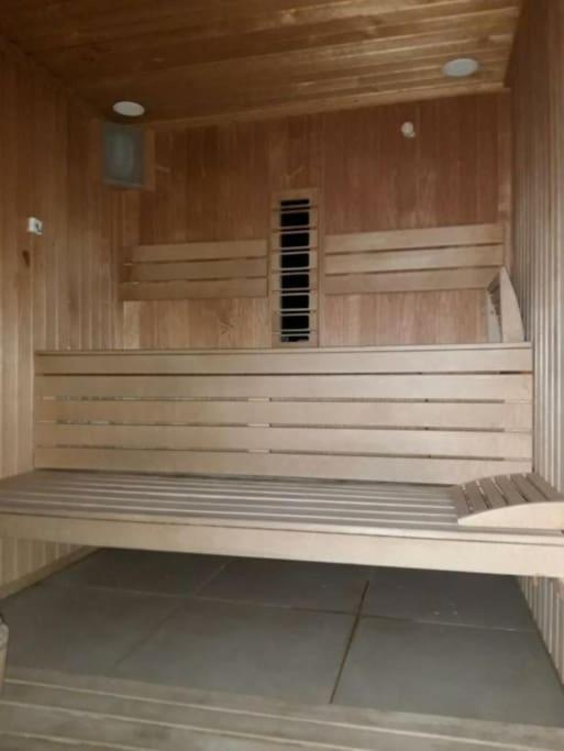 Alezzy Beach Apartament Prima Linie La Mare Navodari Luaran gambar