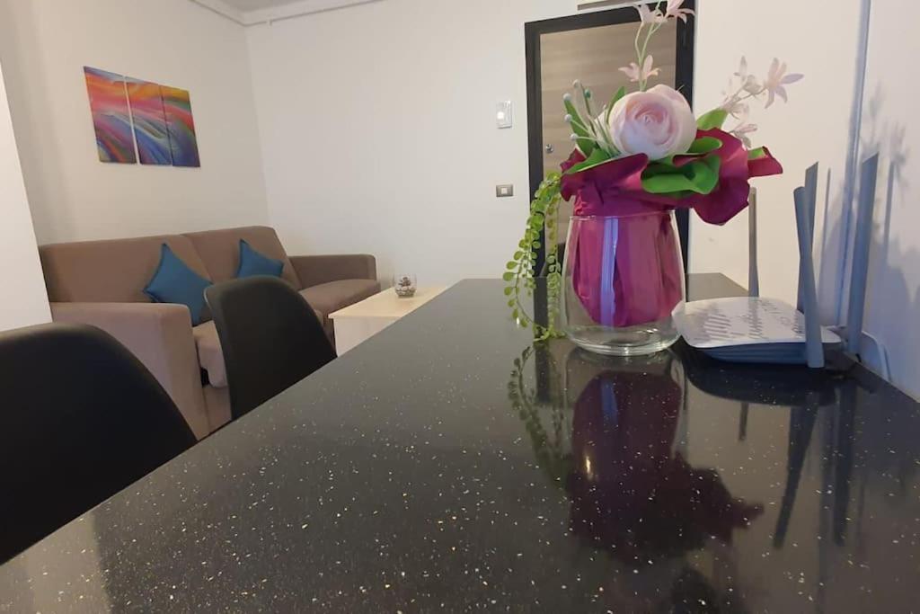 Alezzy Beach Apartament Prima Linie La Mare Navodari Luaran gambar