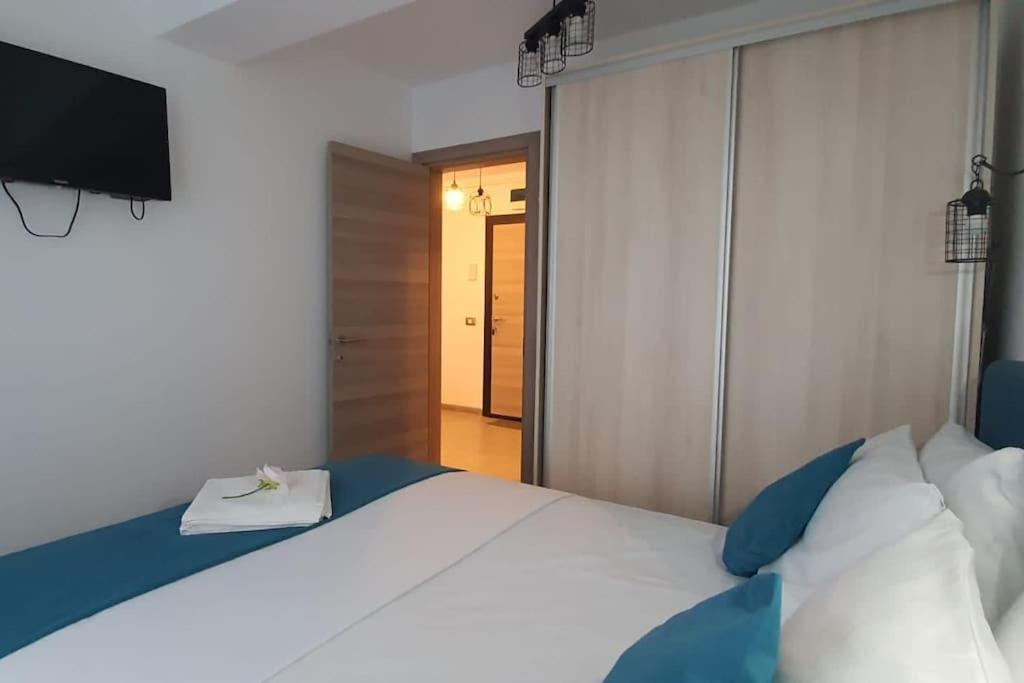 Alezzy Beach Apartament Prima Linie La Mare Navodari Luaran gambar