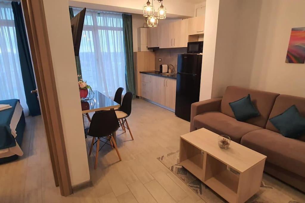 Alezzy Beach Apartament Prima Linie La Mare Navodari Luaran gambar